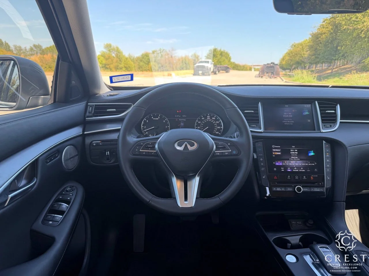 Used 2025 Slate Gray INFINITI LUXE image 15