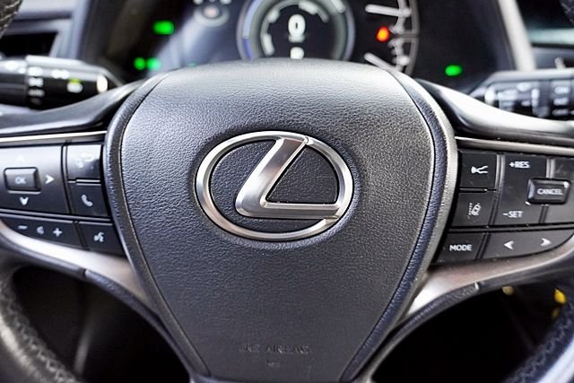 Used 2023 Gray Lexus 250h Base image 31