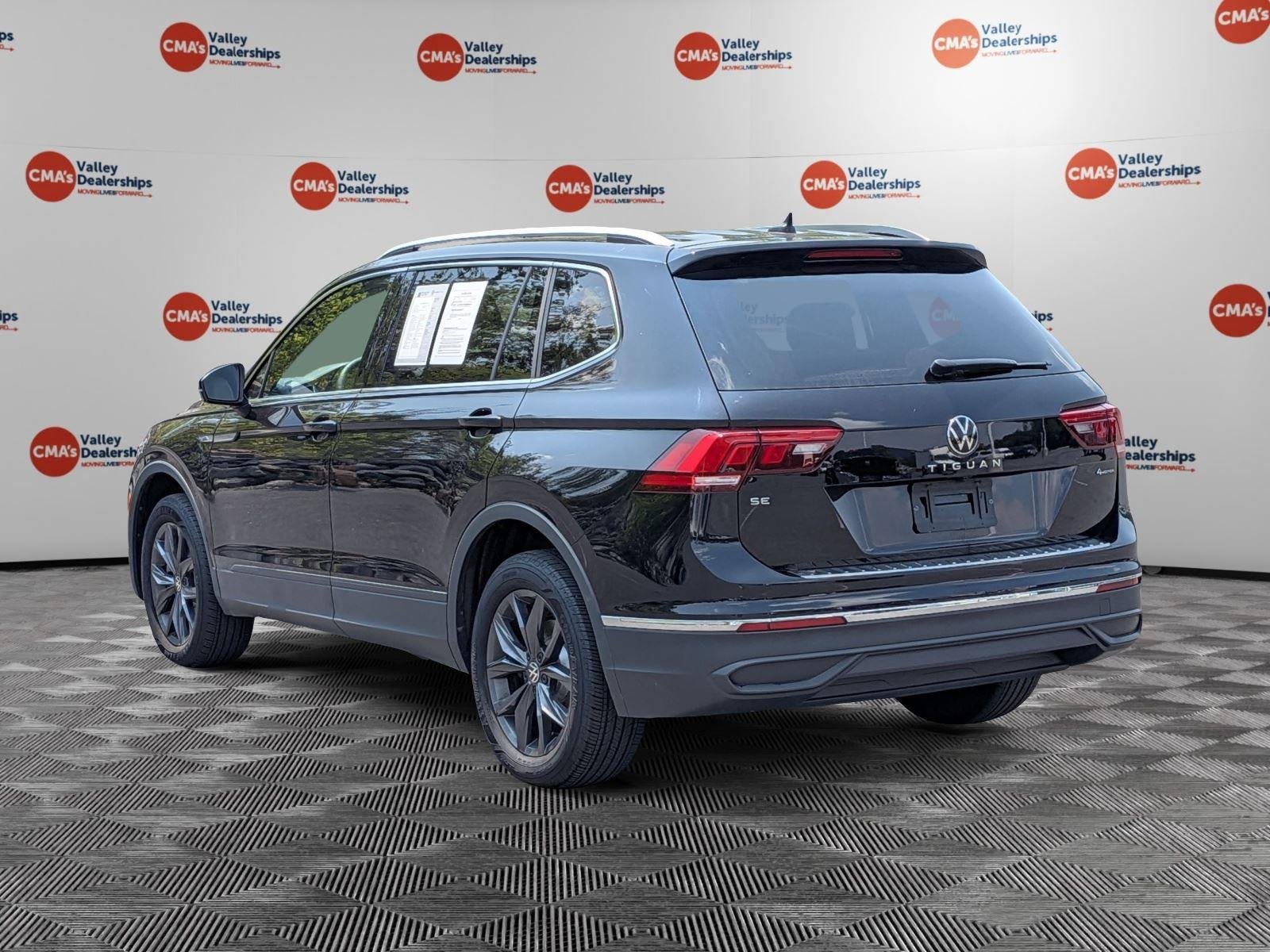 Used 2023 Deep Black Pearl Volkswagen SE image 7