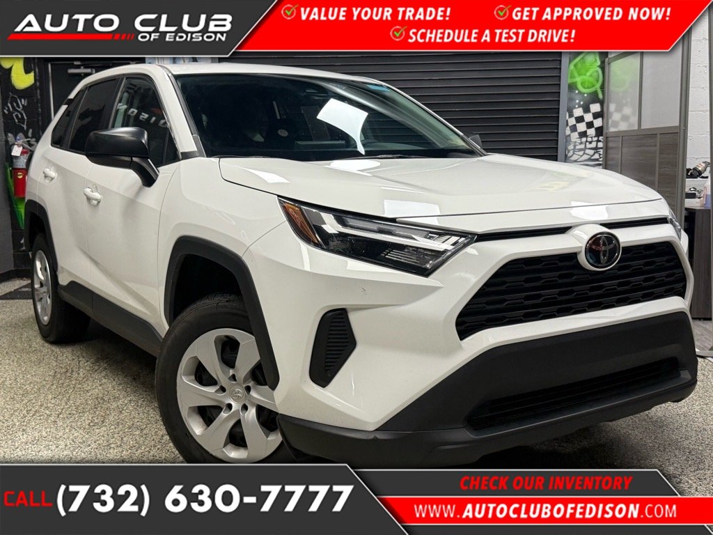 2023 Toyota RAV4 LE