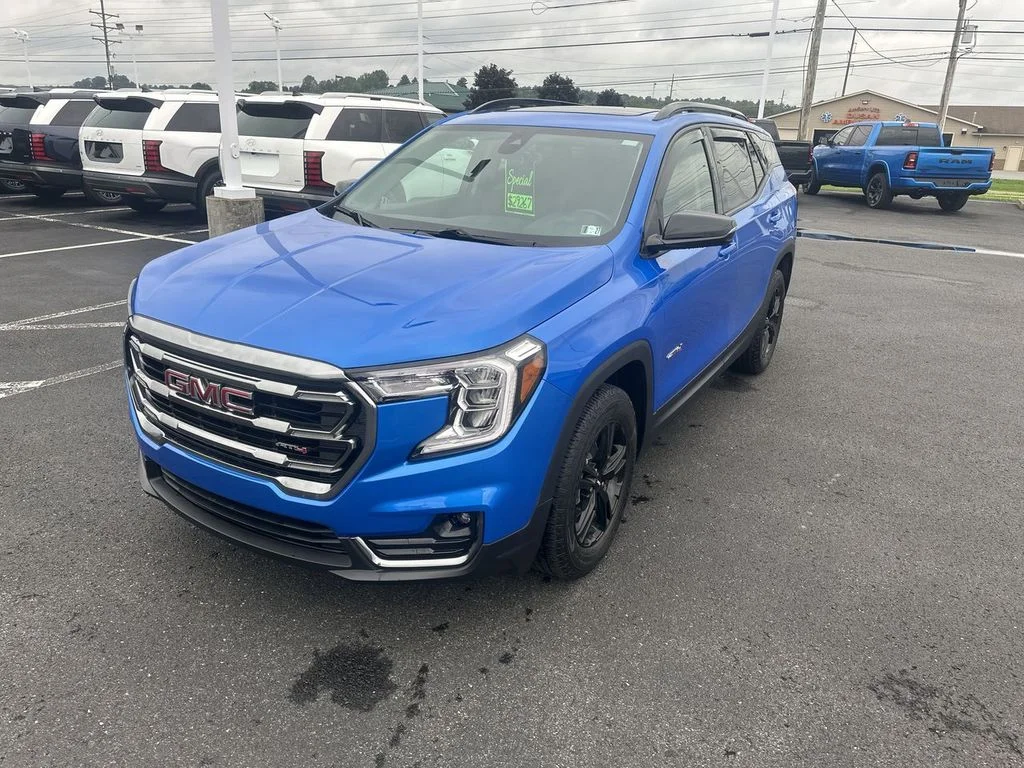 Used 2024 Blue GMC AT4 image 4