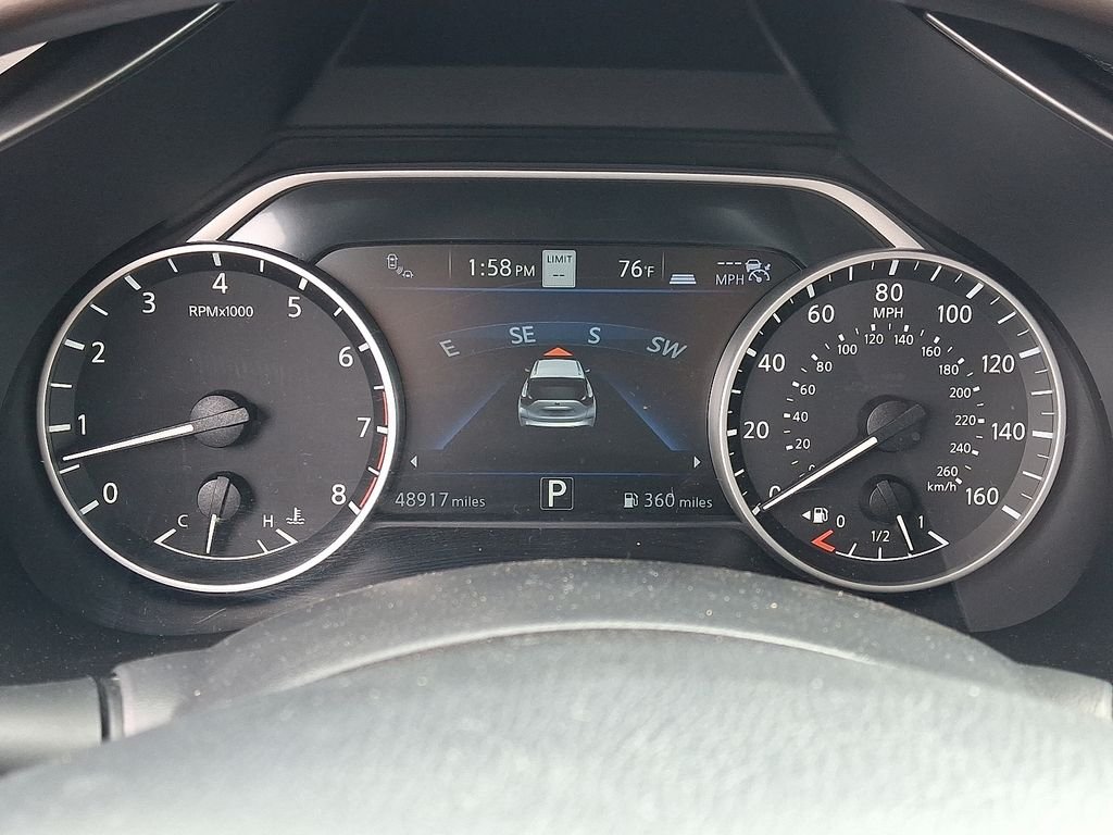 Used 2020 White Nissan Platinum image 22