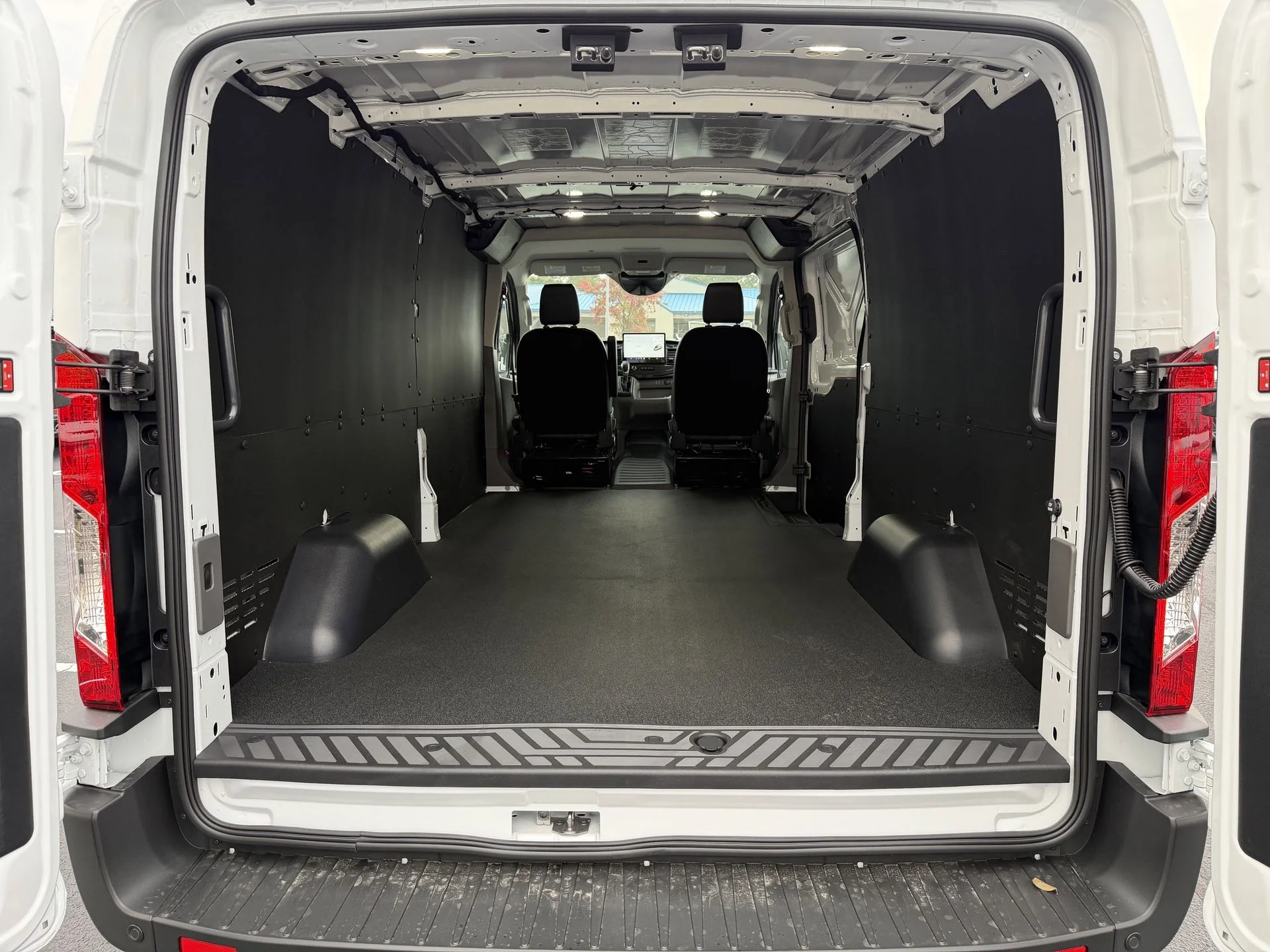New 2026 Oxford White Ford Cargo Van image 24