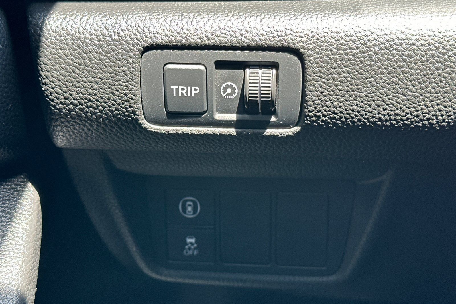Used 2022  Honda Sport image 29