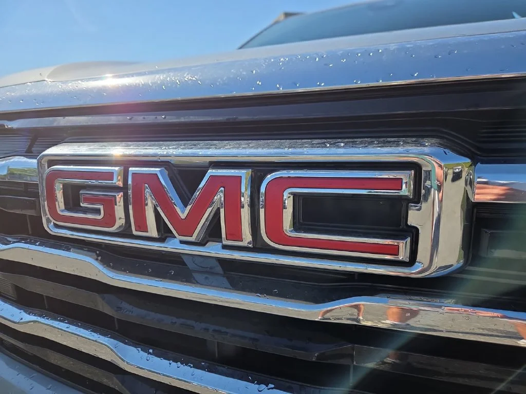 Certified Used 2025 Silver GMC Elevation image 22