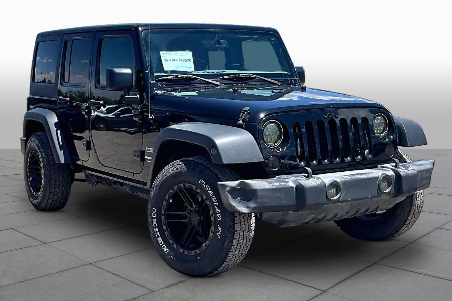Used 2018 Black Clearcoat Jeep Sport S image 2