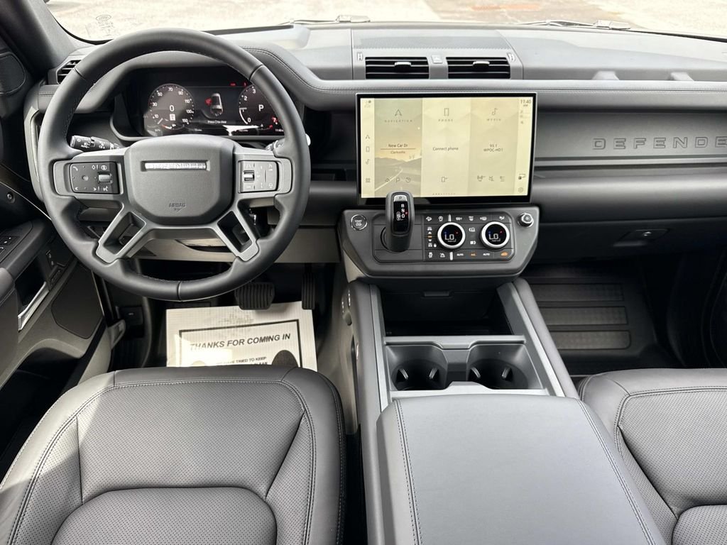 New 2026  Land Rover X-Dynamic SE image 2