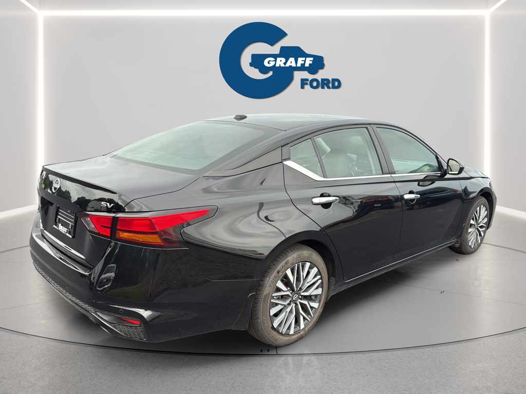 Used 2024 Black Nissan 2.5 SV image 6