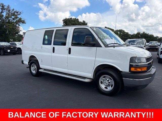 2025 Chevrolet Express Cargo WT