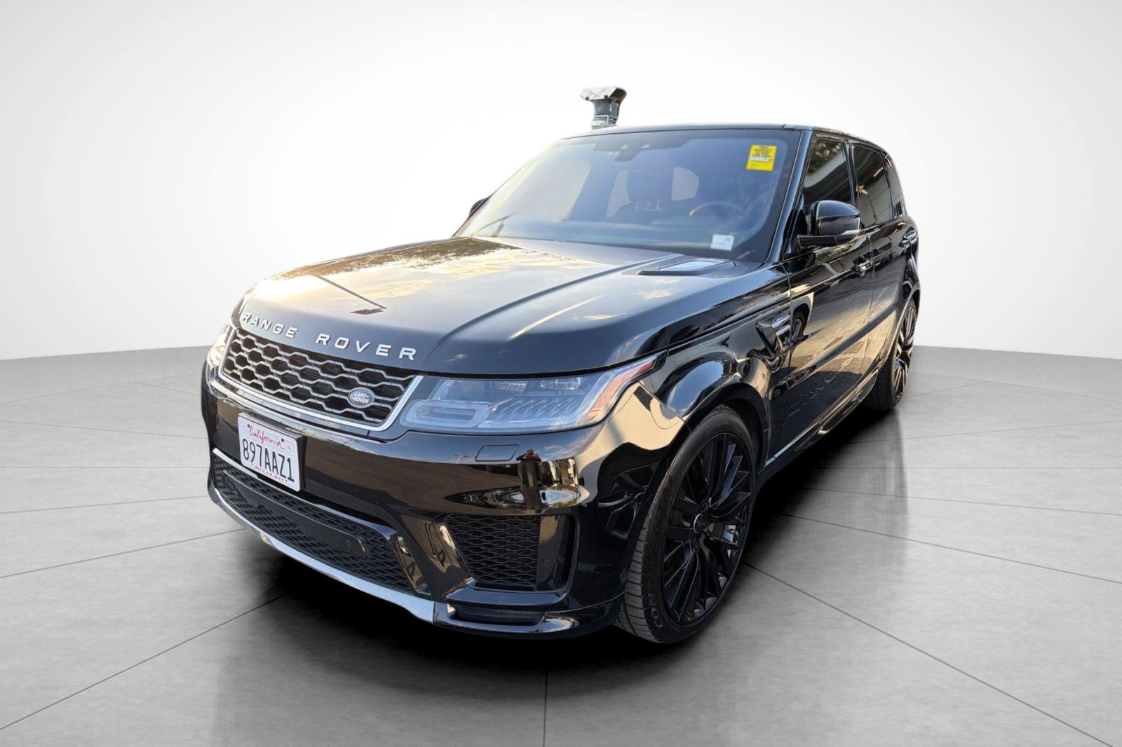 Used 2019 Black Land Rover HSE image 2