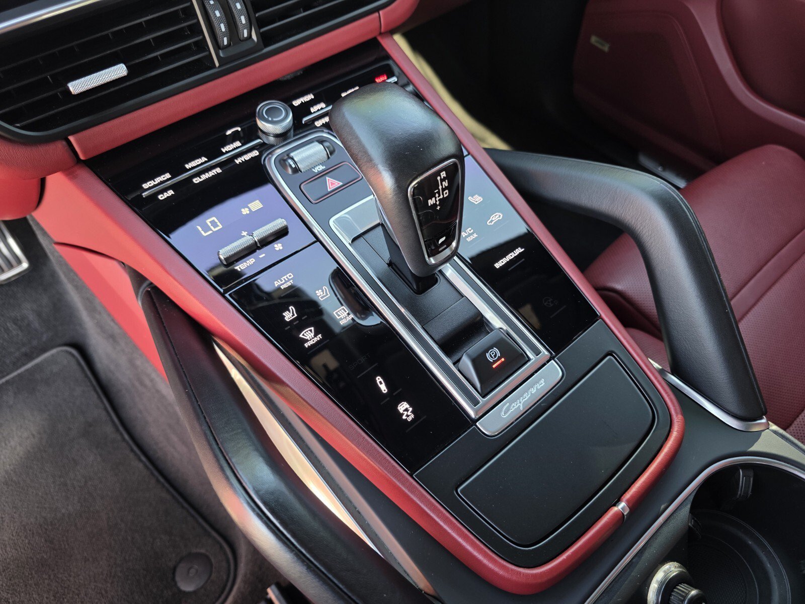 Used 2021 Chalk Porsche Turbo S E-Hybrid image 25