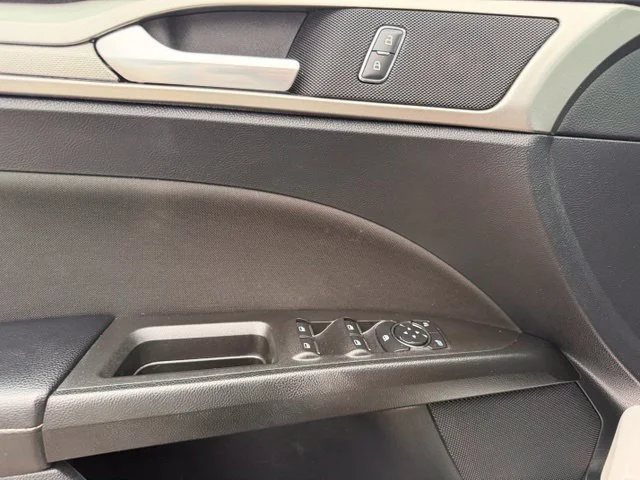 Used 2020 White Ford SE image 24