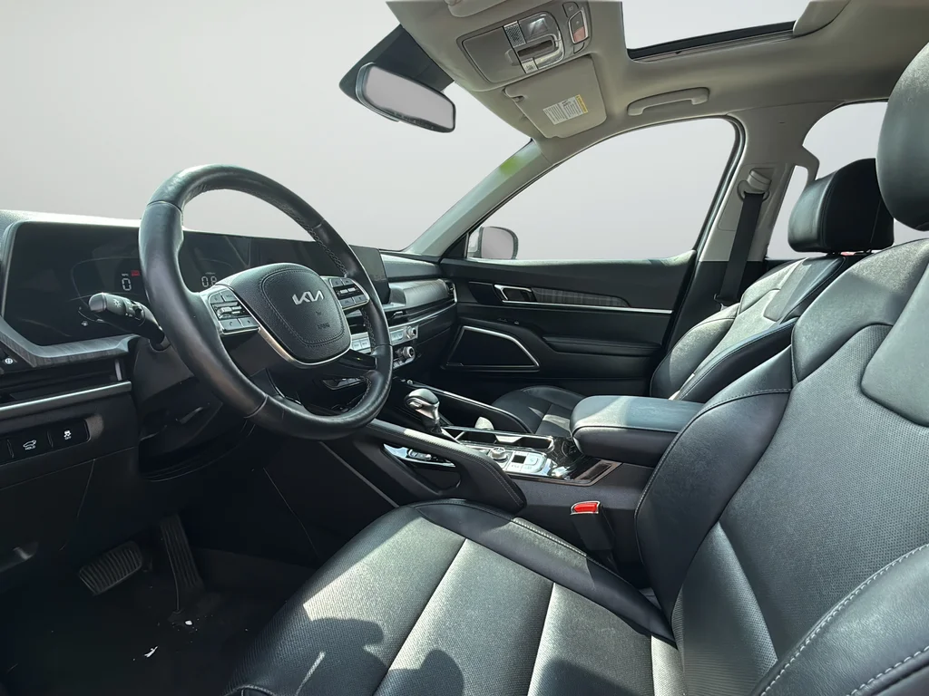 Used 2023 Gray Kia EX image 10