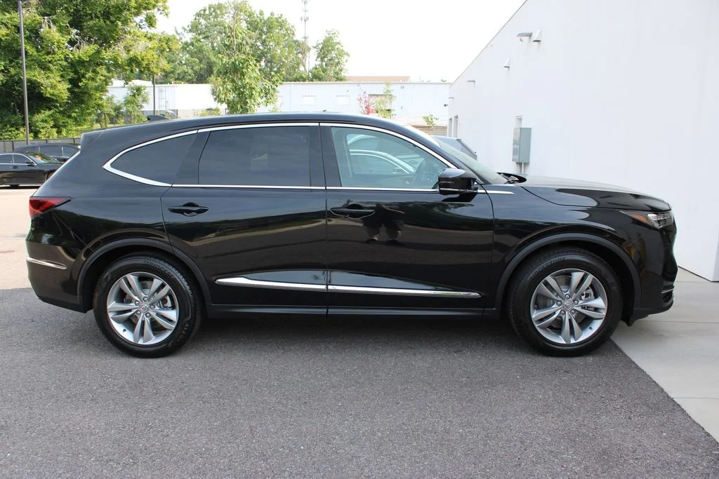New 2026 Majestic Black Pearl Acura Base image 32