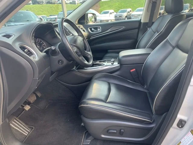 Used 2020 Silver INFINITI PURE image 23