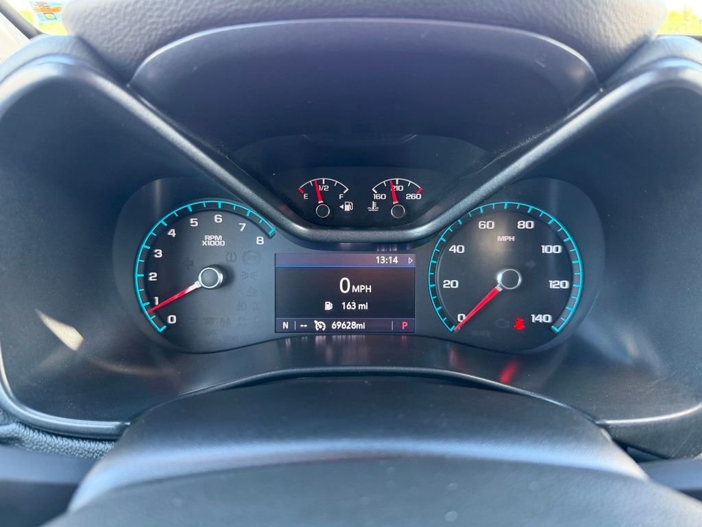 Used 2019 Black Chevrolet Z71 image 10