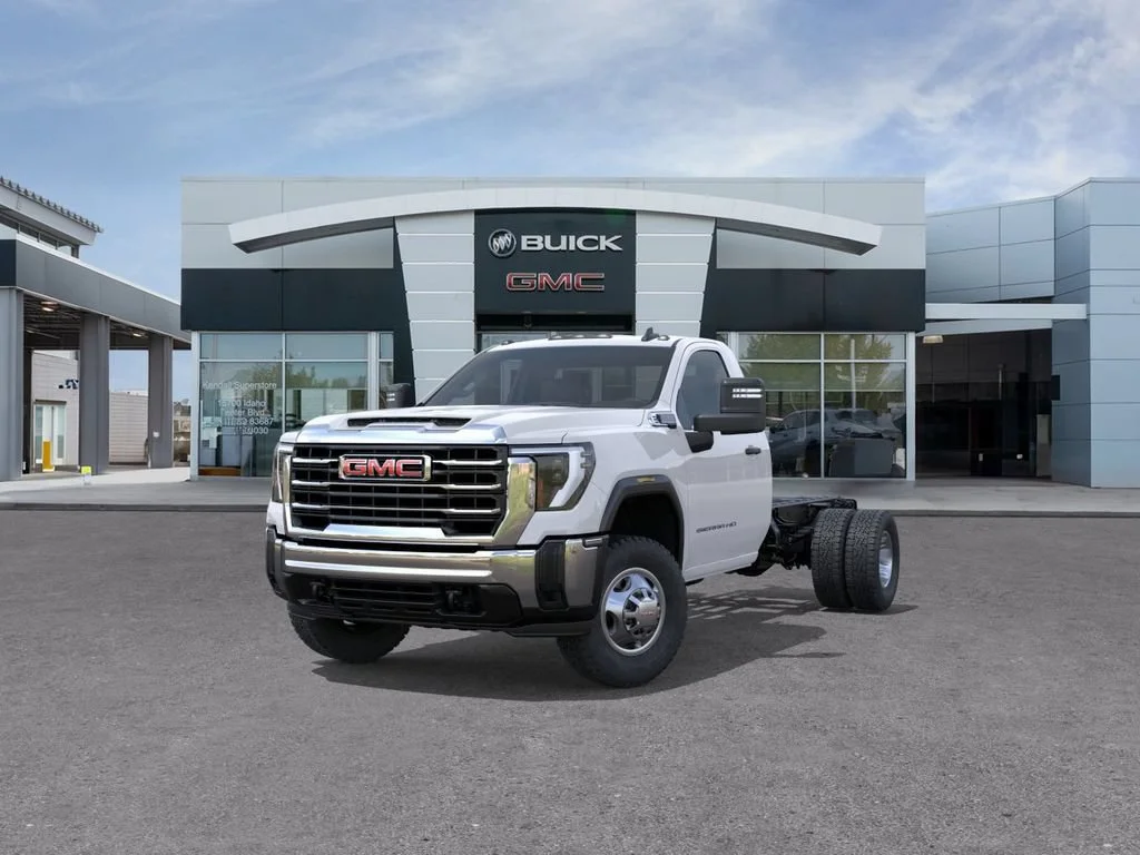 New 2026 Summit White GMC Pro image 8