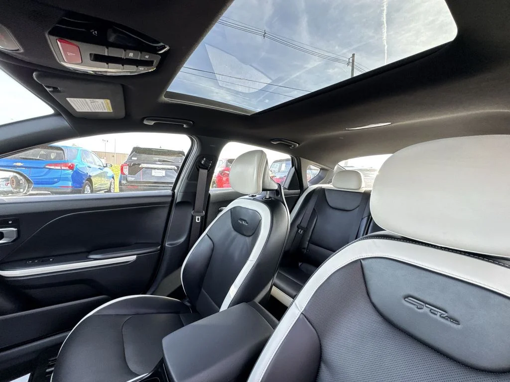 Used 2025 Black Kia GT-Line image 22