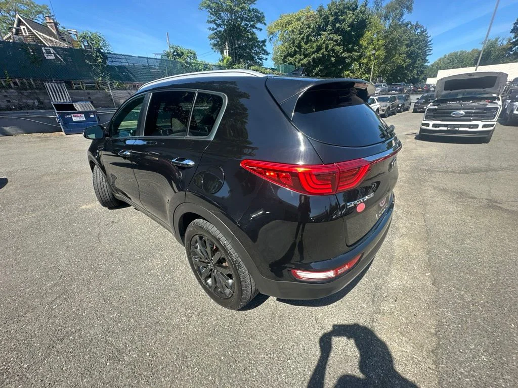 Used 2019 Red Kia EX image 4