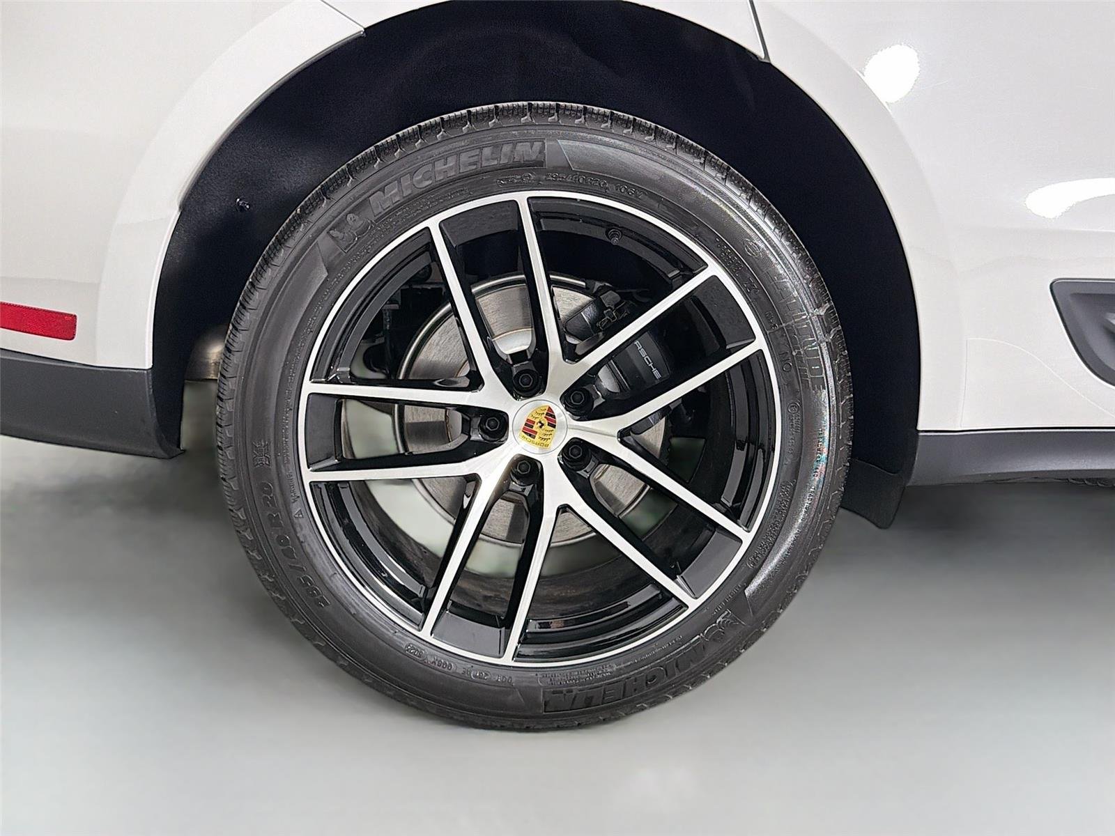 Used 2026 Chalk Porsche T image 13