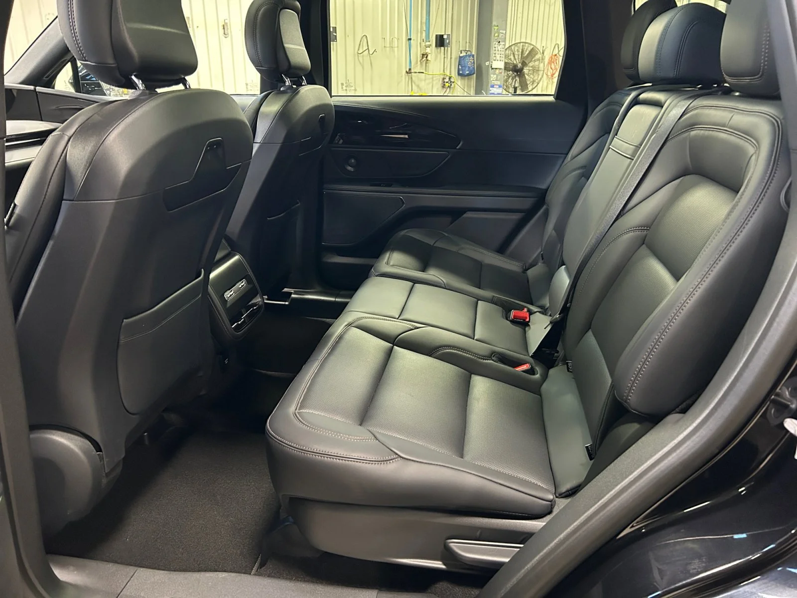 Used 2025 BLACK Lincoln PREMIERE AWD image 19
