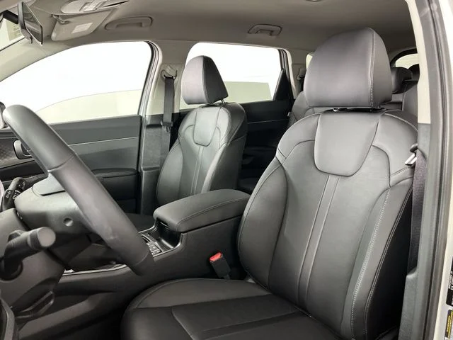 2026 Kia Sorento S - Photo 11