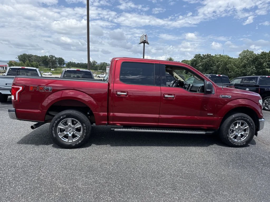 Used 2017 Red Ford XLT image 8