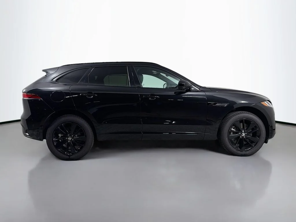 New 2026 Santorini Black Metallic Jaguar P400 R-Dynamic S image 4