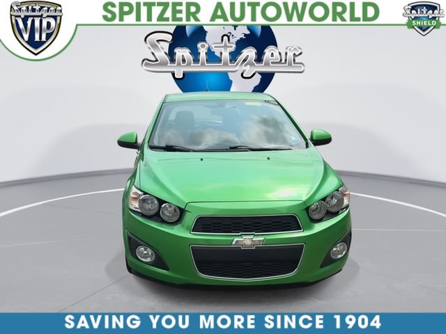 Used 2016 Green Chevrolet LT image 3
