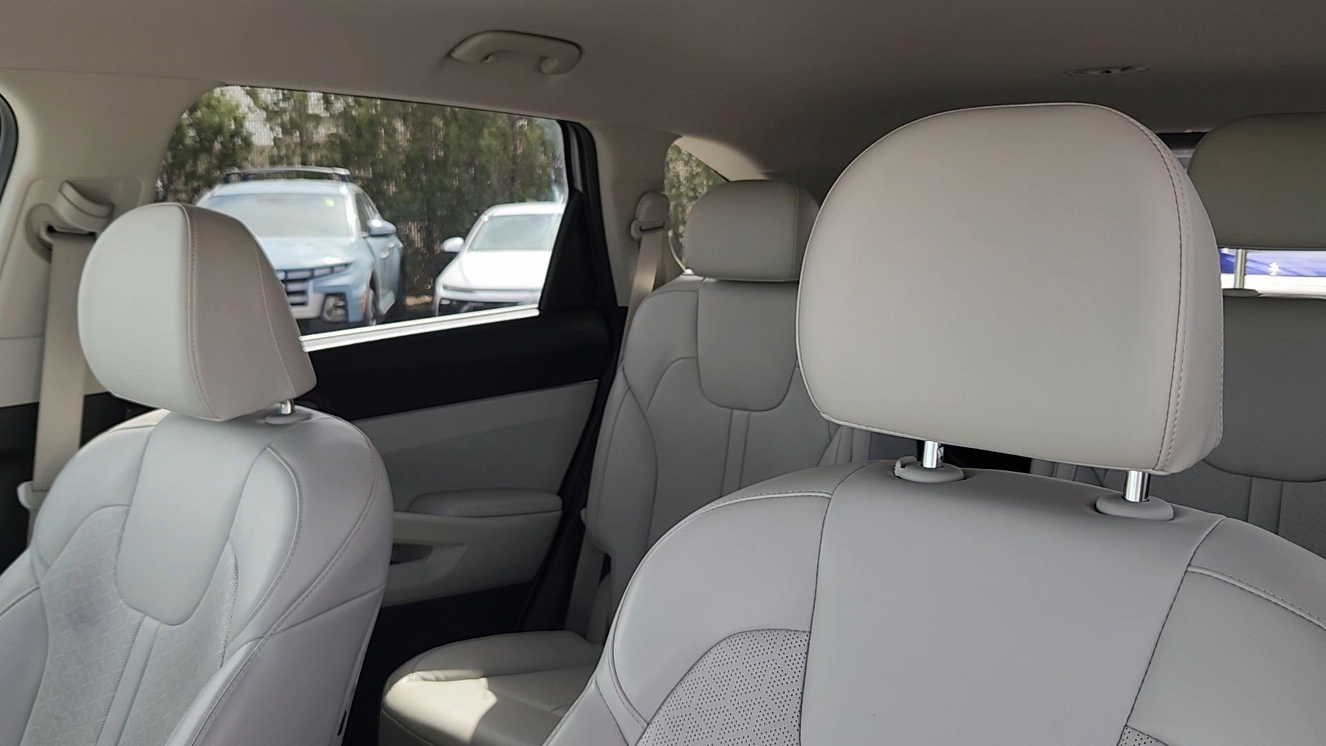 2023 Kia Sorento EX Hybrid - Photo 10