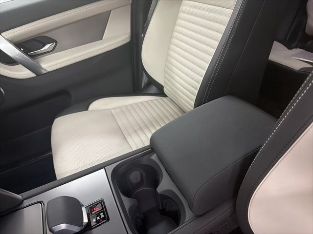 New 2026 Fuji White Land Rover Landmark image 36