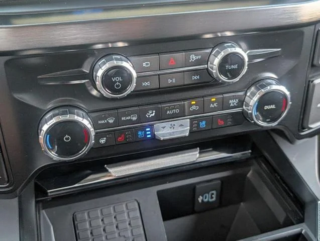 Used 2025 Antimatter Blue Metallic Ford Lariat image 50
