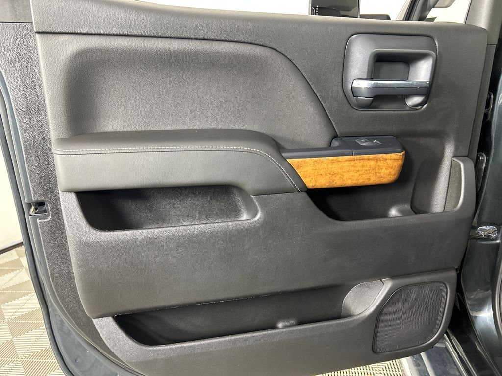 Used 2019 Gray Chevrolet High Country image 14