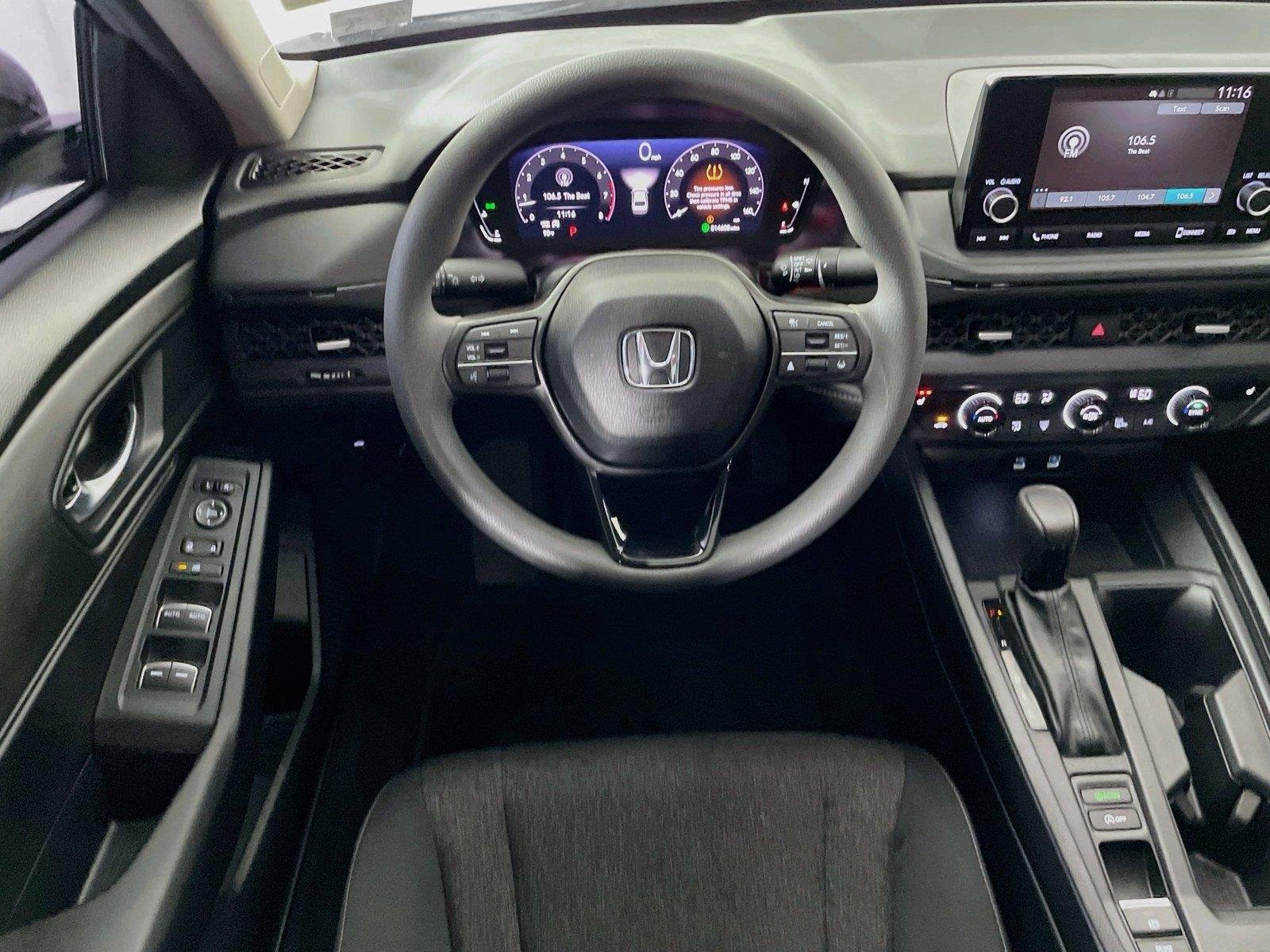 Used 2025 Solar Silver Metallic Honda SE image 25
