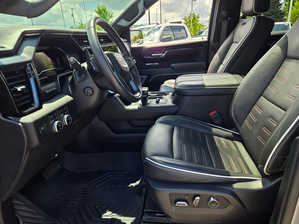 Used 2024 Silver GMC AT4X image 21