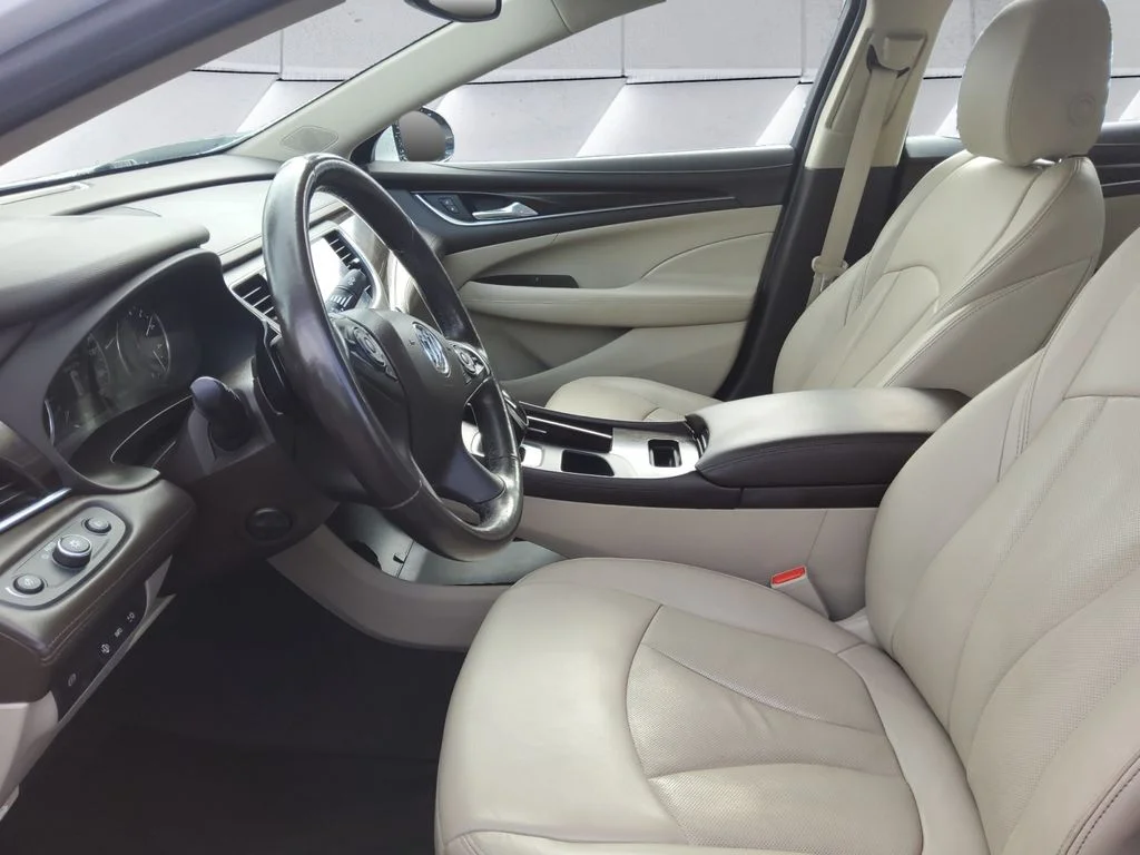 Used 2018 White Buick Premium I Group image 7
