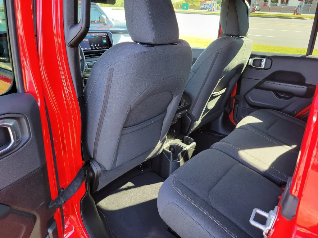 Used 2025 Red Jeep Sahara image 14