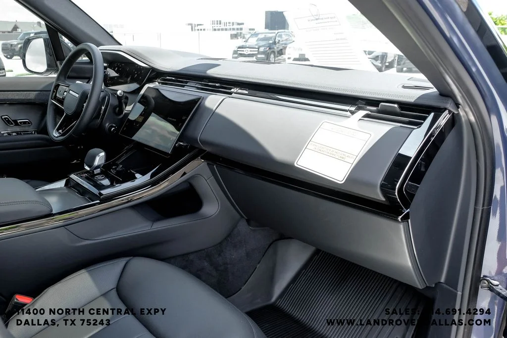 New 2026 Varesine Blue Metallic Land Rover Dynamic SE image 11