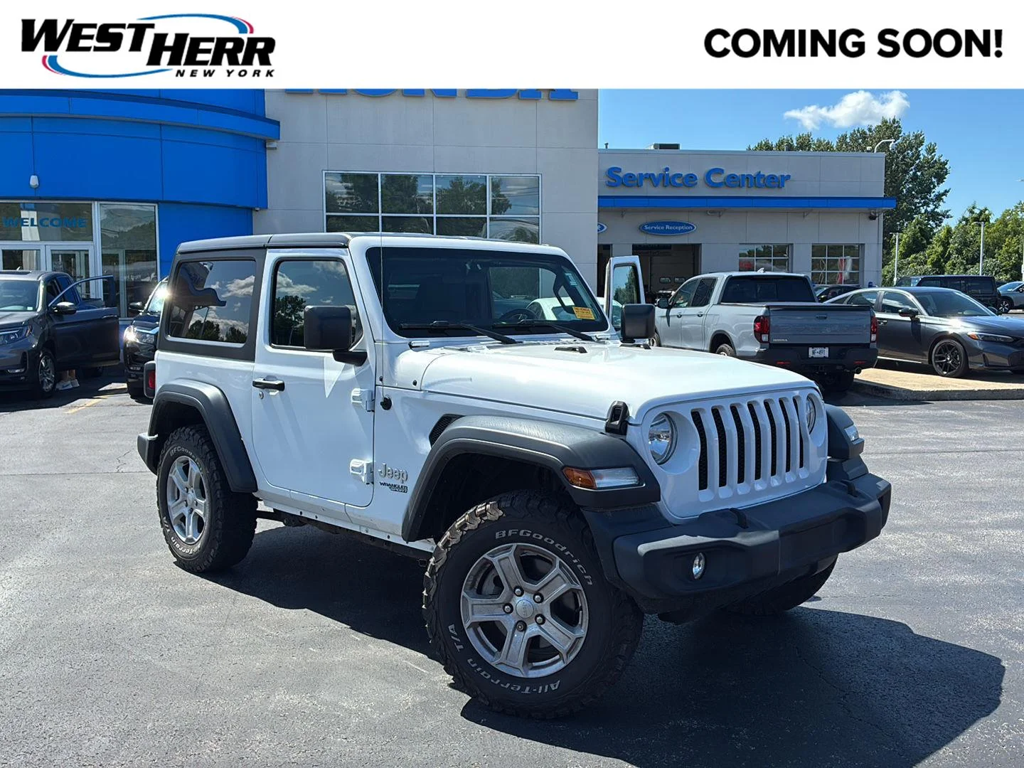 Used 2018 Bright White Clearcoat Jeep Sport S image 1