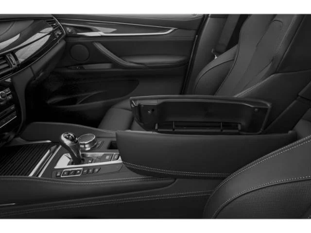 Used 2019 Black Sapphire Metallic BMW  image 18