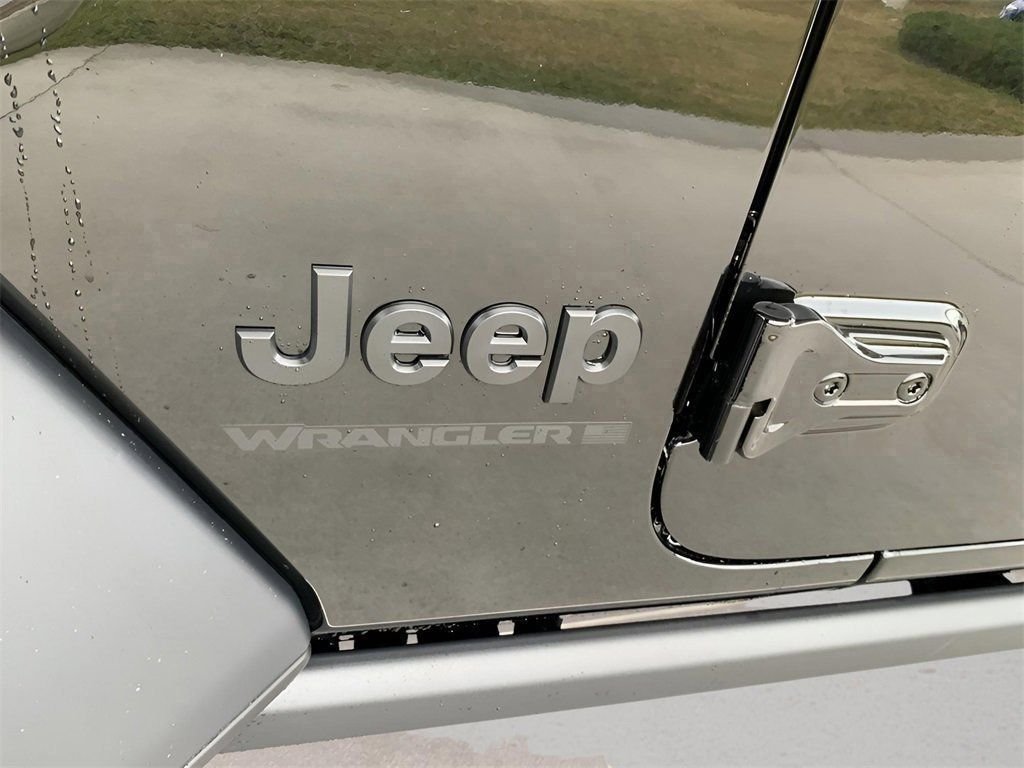 New 2026 Black Clear-Coat Exterior Paint Jeep Willys image 9