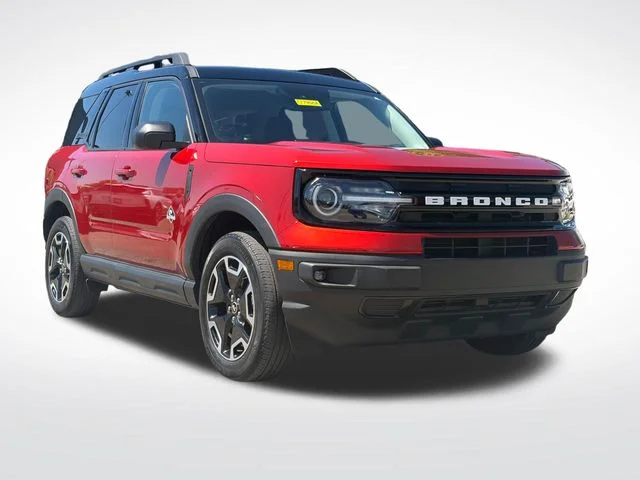 Used 2023 Red Ford Outer Banks image 1