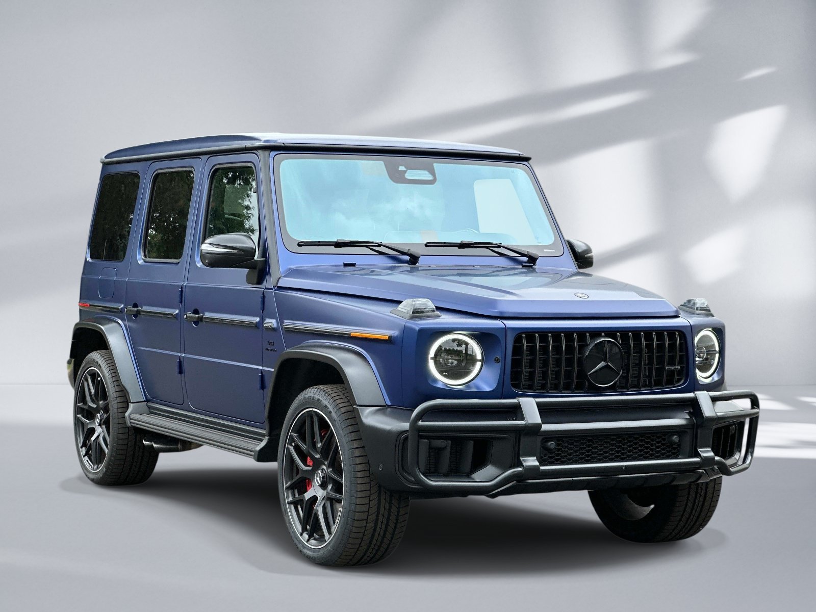 Certified Used 2025 MANUFAKTUR Brilliant Blue Magno Mercedes-Benz AMG® G 63 image 6