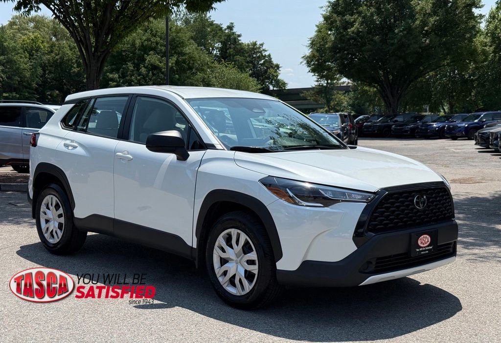 Used 2024 White Toyota L image 1