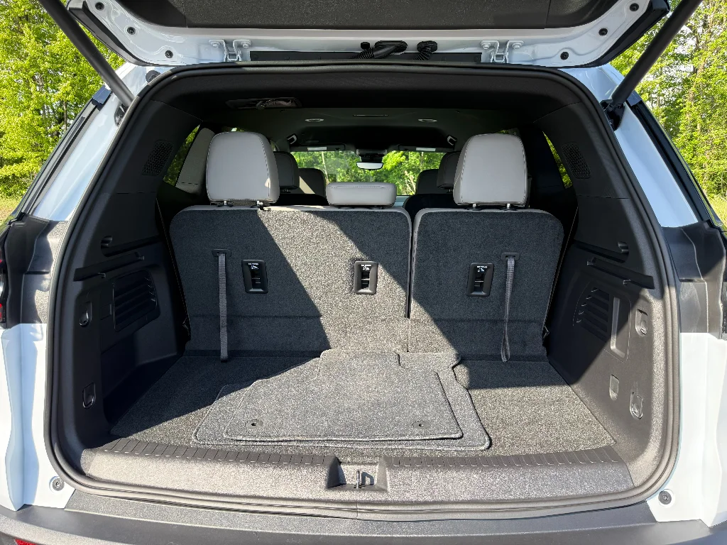 2026 GMC Acadia Elevation - Photo 7