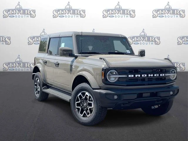 2026 Ford Bronco Outer Banks®