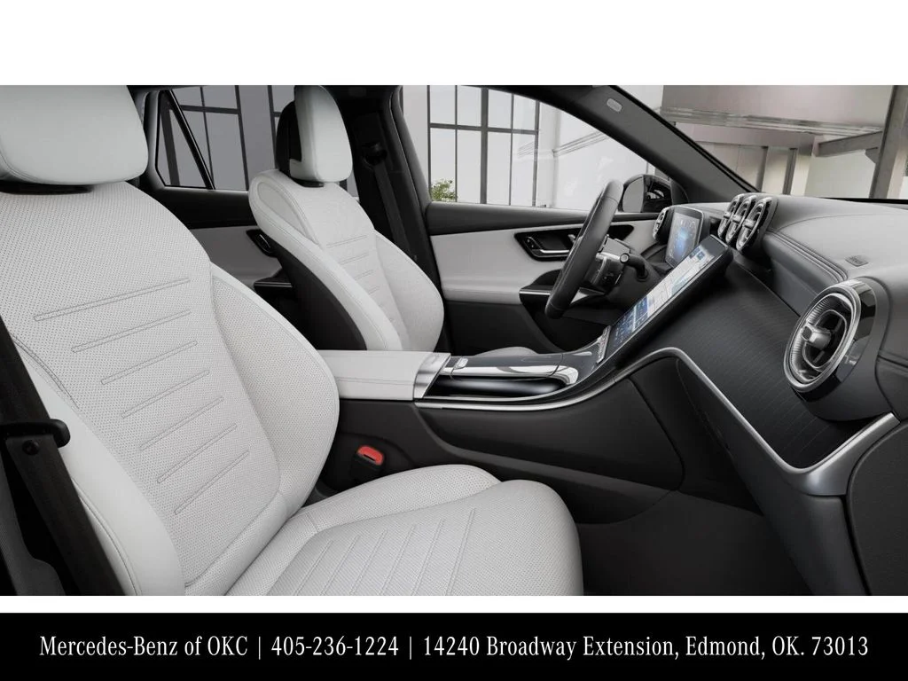 New 2026 Black Mercedes-Benz GLC 300 image 4