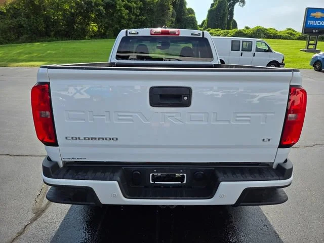 Used 2022 Summit White Chevrolet LT image 7