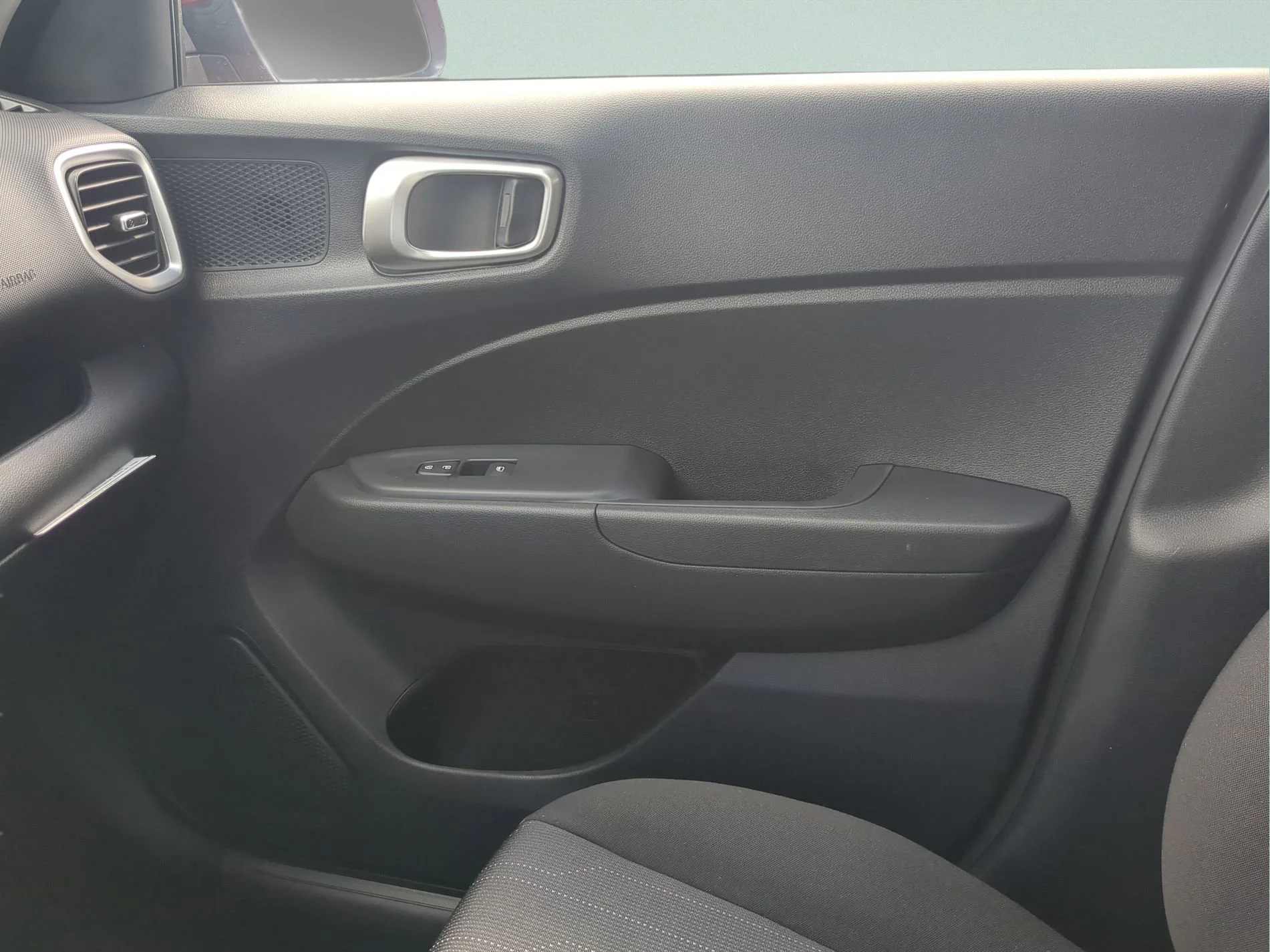 Used 2026 Ultimate Red Hyundai SE image 30