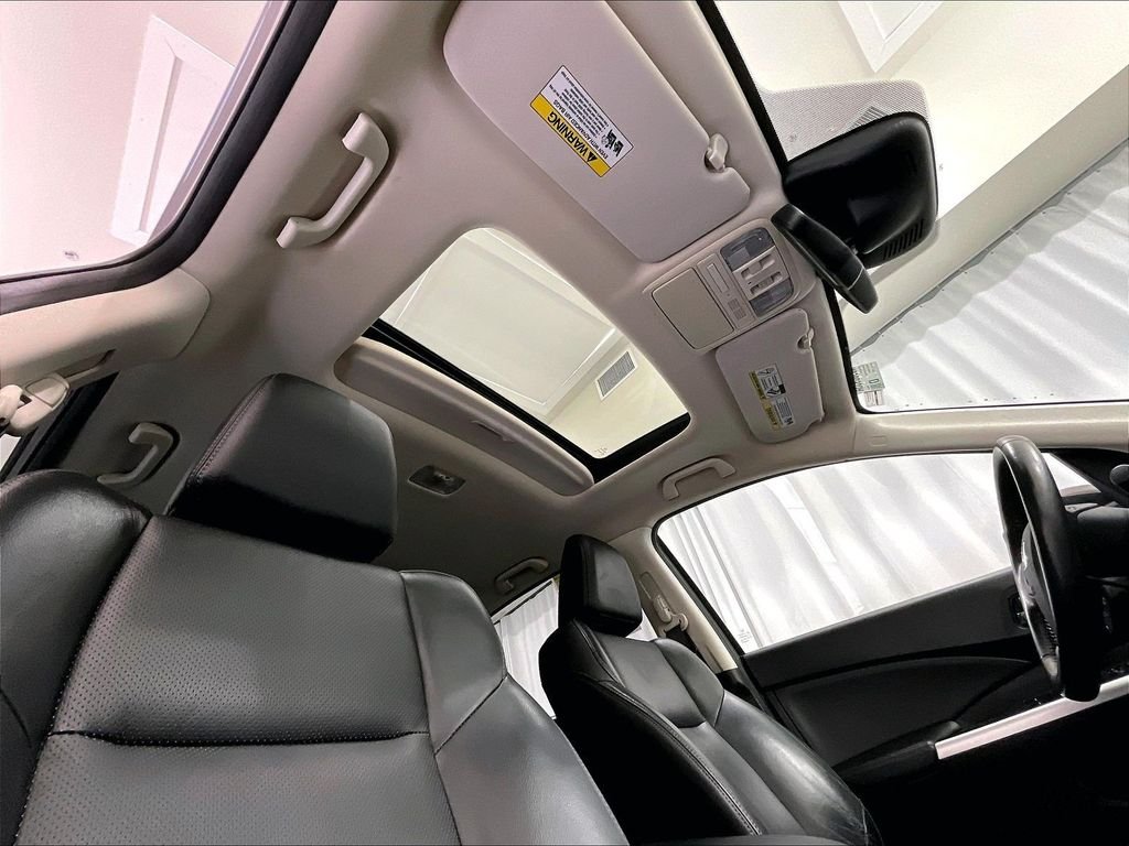Used 2015 Urban Titanium Metallic Honda Touring image 22